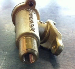 Charbroil, Turbo Brass Clamp-on Valve - 3701C 5 Charbroil, Turbo Brass Clamp-on Valve - 3701C -Weber Store 3701ca 86388.1684508312.1500.1500
