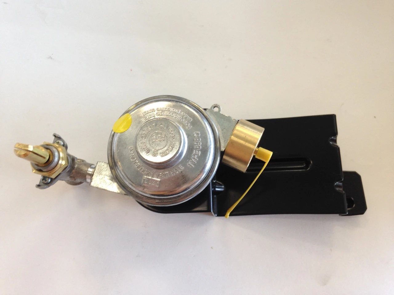 80477 Weber Baby Q, Q100, Q120 Valve & Regulator Manifold 1 80477 Weber Baby Q, Q100, Q120 Valve & Regulator Manifold